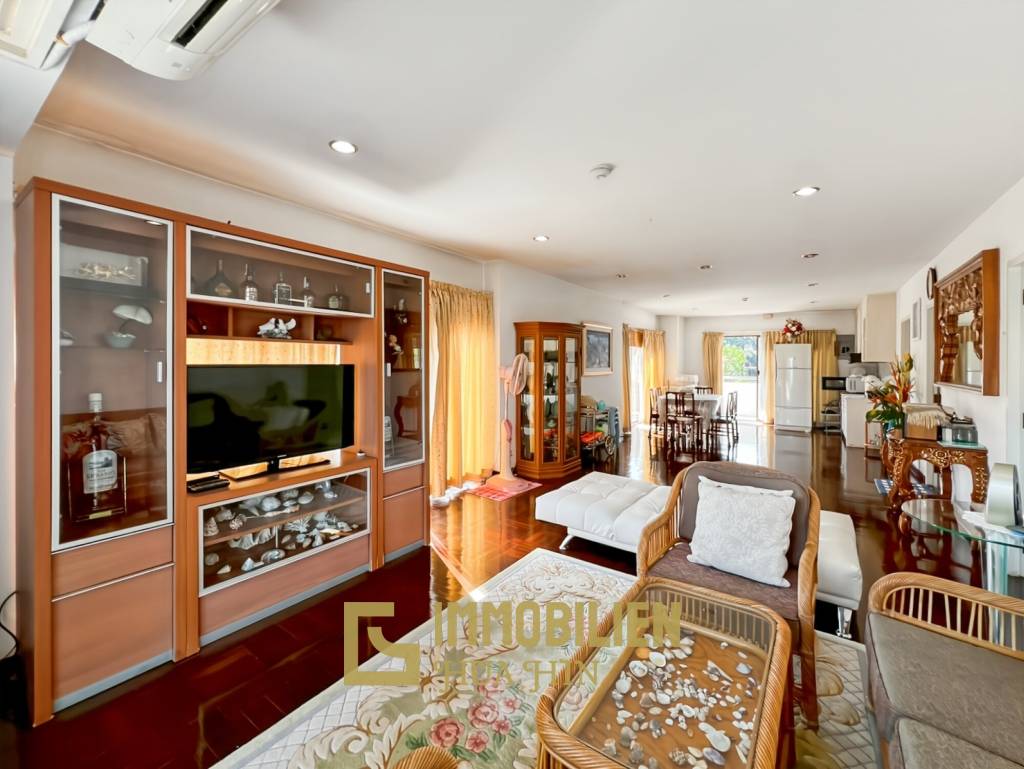 Strandlage / 138 qm Wohnfläche / private Balkone