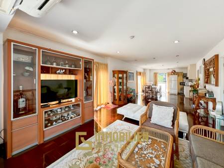 Strandlage / 138 qm Wohnfläche / private Balkone