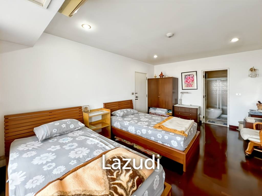 138 sqm 2 Bedroom Beachfront Condo in Cha-Am Laguna Condominium