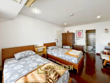 Strandlage / 138 qm Wohnfläche / private Balkone