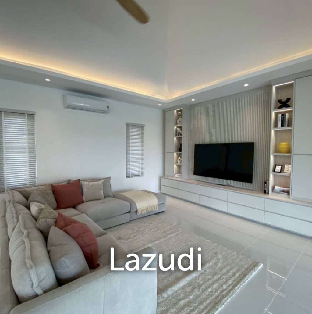 Parkland villa : Luxurious 5 Bed Pool Villa at Wangphong