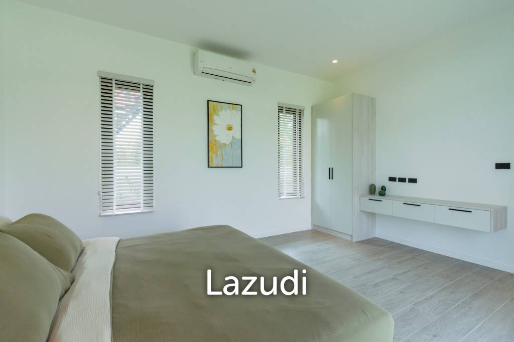 Parkland villa : Luxurious 5 Bed Pool Villa at Wangphong