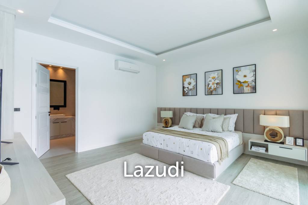 Parkland villa : Luxurious 5 Bed Pool Villa at Wangphong