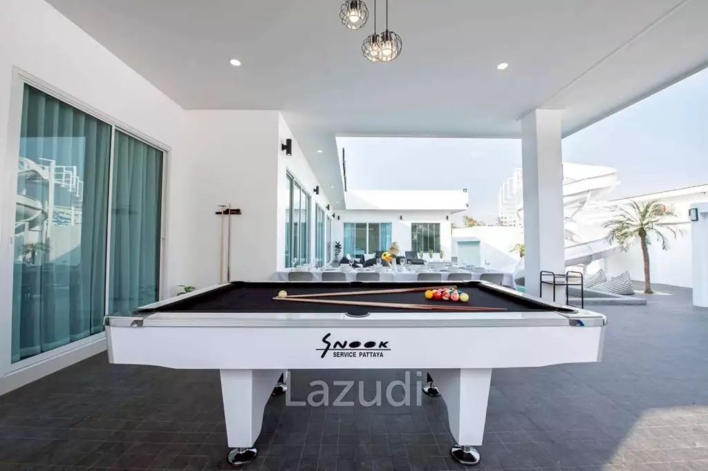 5 Bedroom 6 Bathroom 378 SQ.M. Pool Villa In Huay Yai