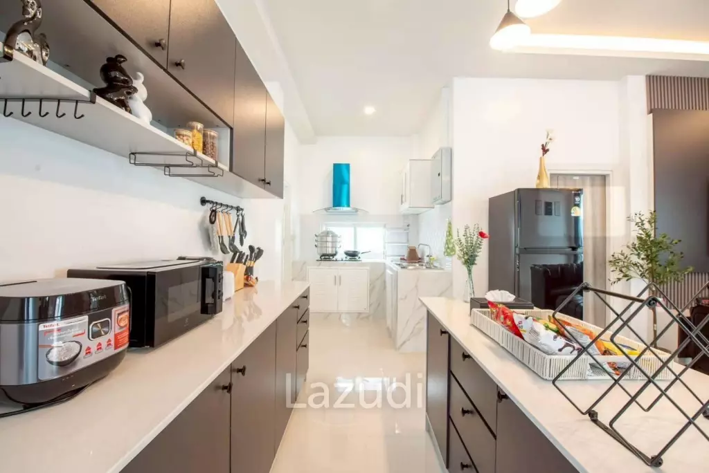 5 Bedroom 6 Bathroom 378 SQ.M. Pool Villa In Huay Yai