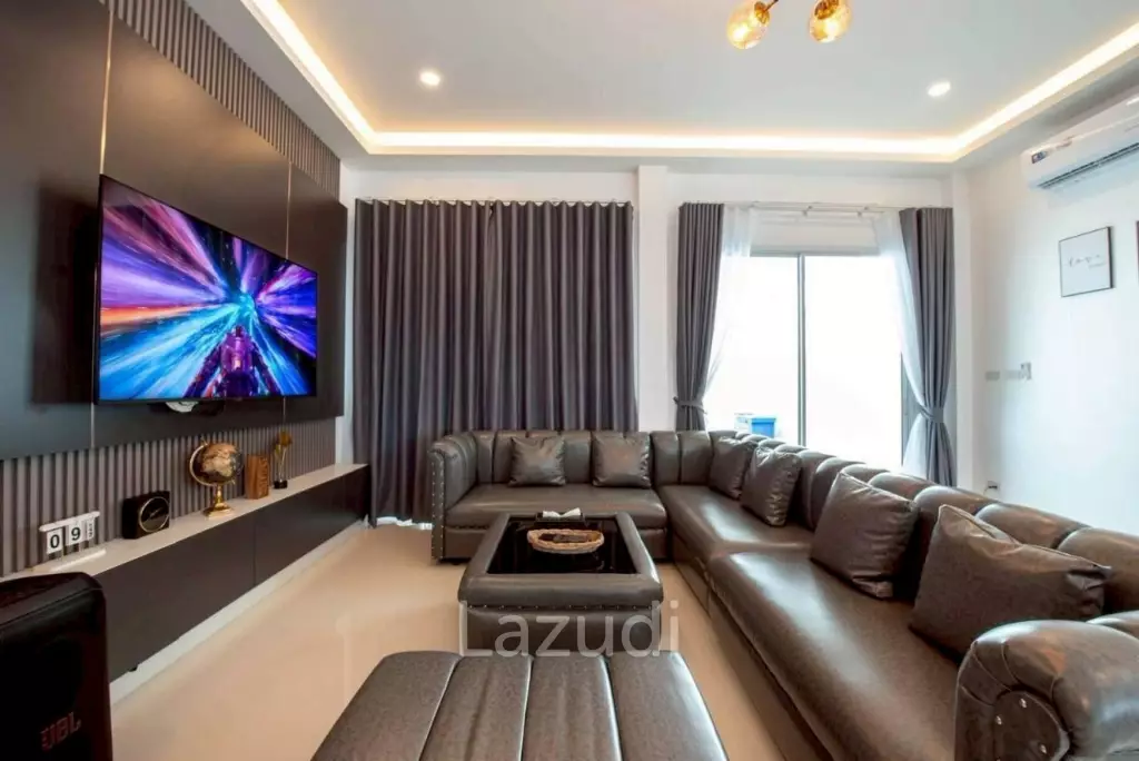 5 Bedroom 6 Bathroom 378 SQ.M. Pool Villa In Huay Yai