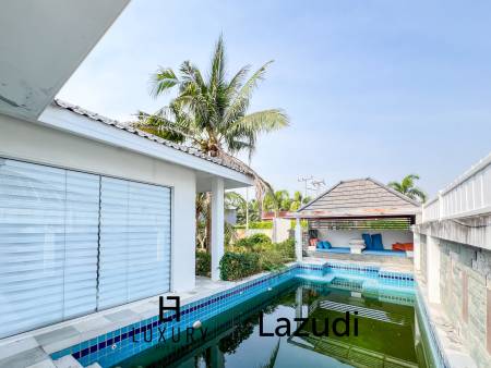 Terrain de 400 m² / Surface habitable de 145 m² / 3 chambres + 3 salles de bain