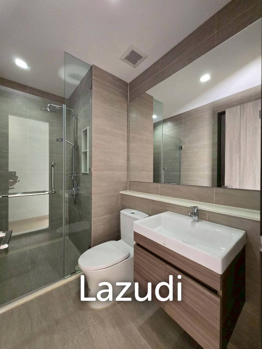 98.85 sqm high floor condo at RHYTHM Charoenkrung Pavilion Bangkok