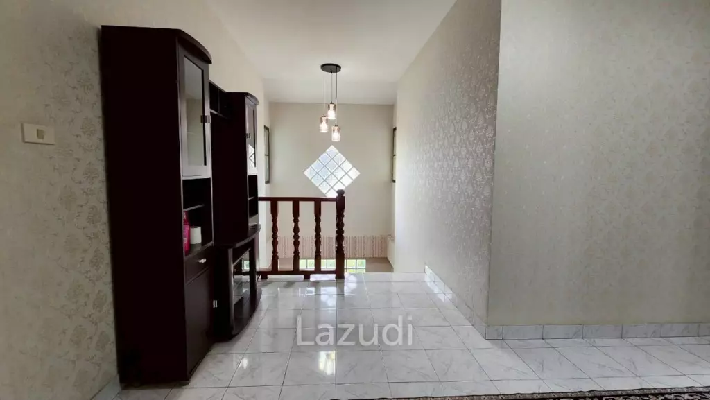 5 Bed 5 Bath 700 SQ.M. Pattaya Land And House