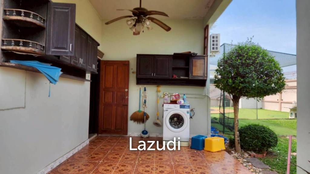 5 Bed 5 Bath 700 SQ.M. Pattaya Land And House