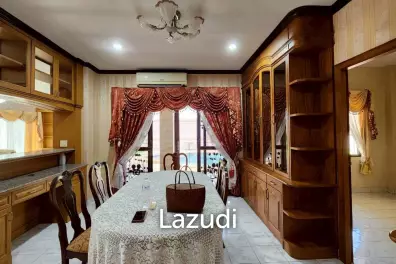 5 Bed 5 Bath 700 SQ.M. Pattaya Land And House