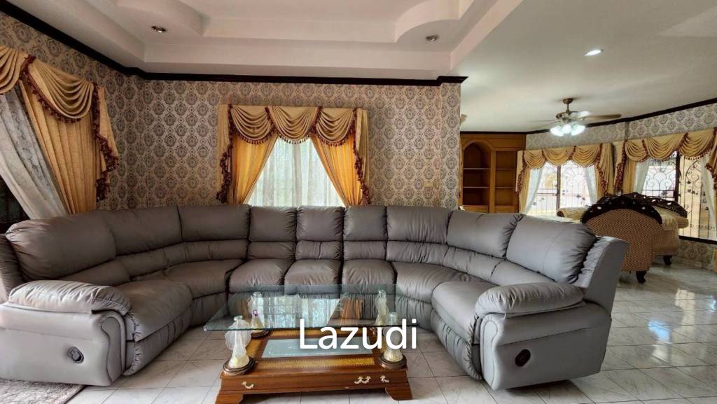 5 Bed 5 Bath 700 SQ.M. Pattaya Land And House