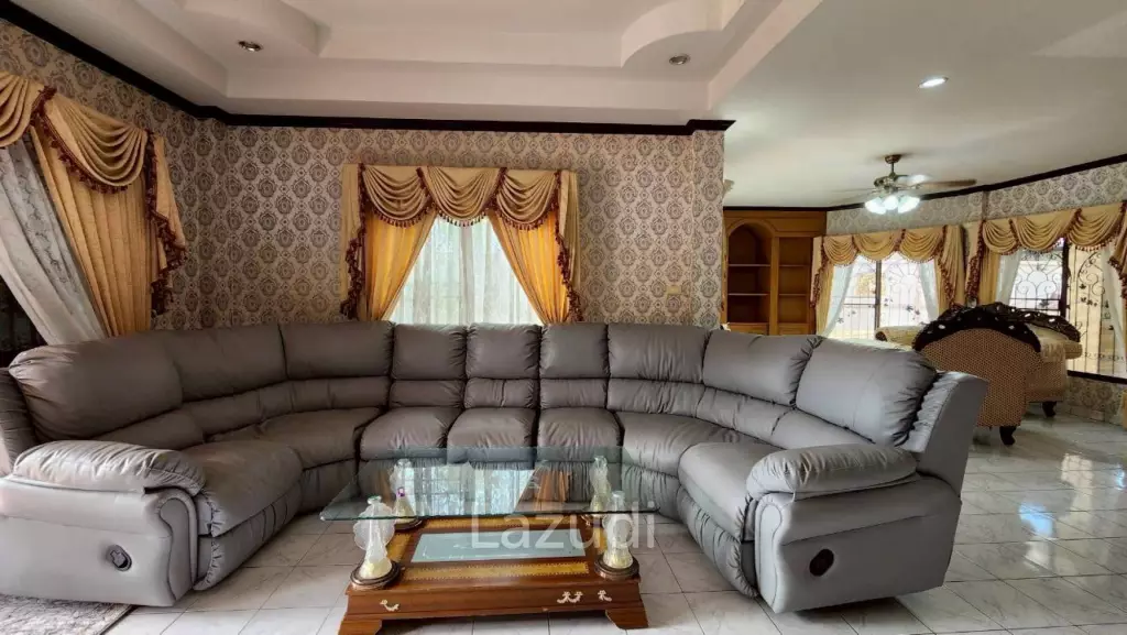 5 Bed 5 Bath 700 SQ.M. Pattaya Land And House