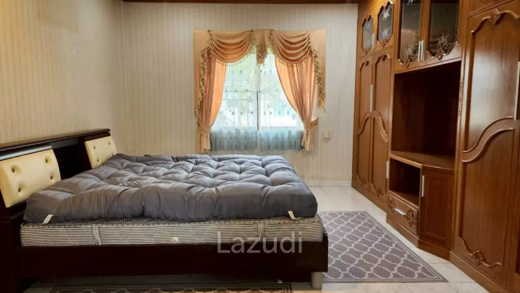 5 Bed 5 Bath 700 SQ.M. Pattaya Land And House