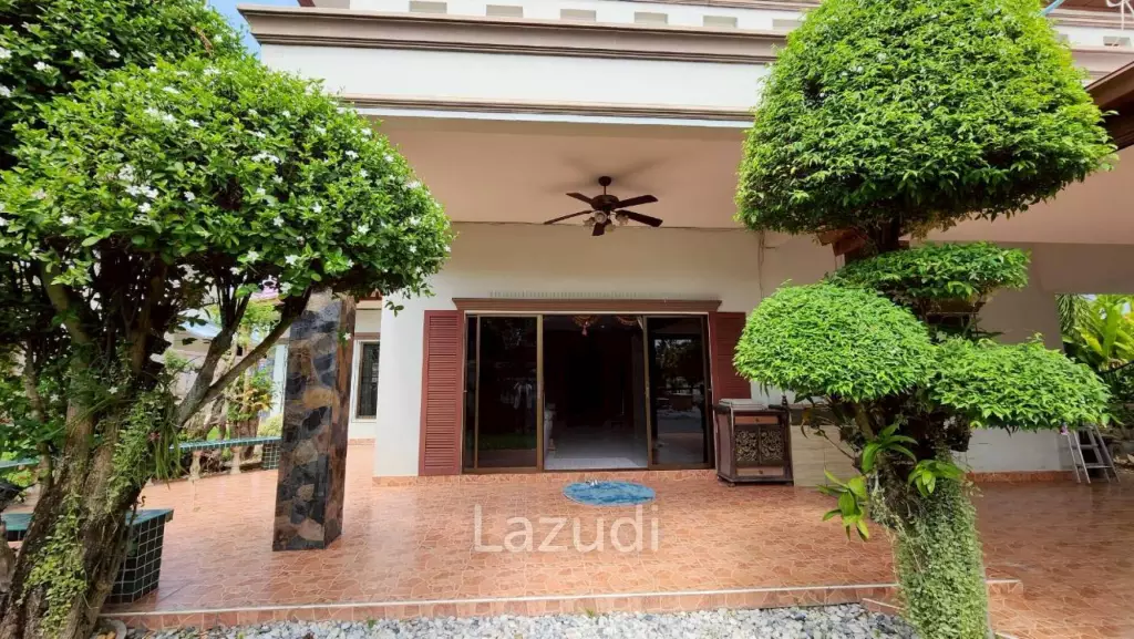5 Bed 5 Bath 700 SQ.M. Pattaya Land And House
