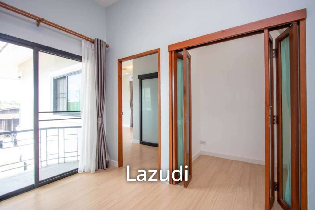 4 Bedrooms House for Rent near the Outer Ring Road 2 in Saraphi