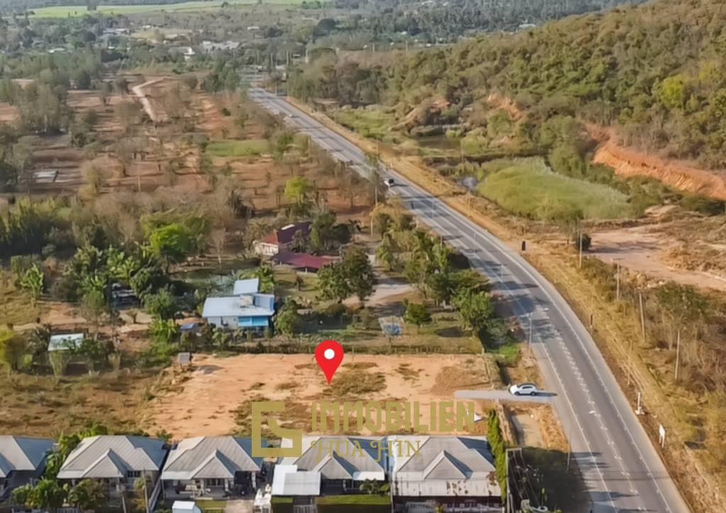 2368 кв. м / прямоугольная форма / доступ с улицы