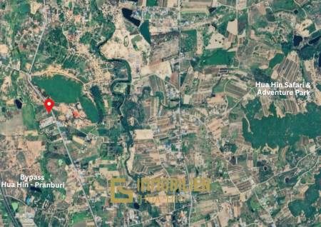 2368 кв. м / прямоугольная форма / доступ с улицы