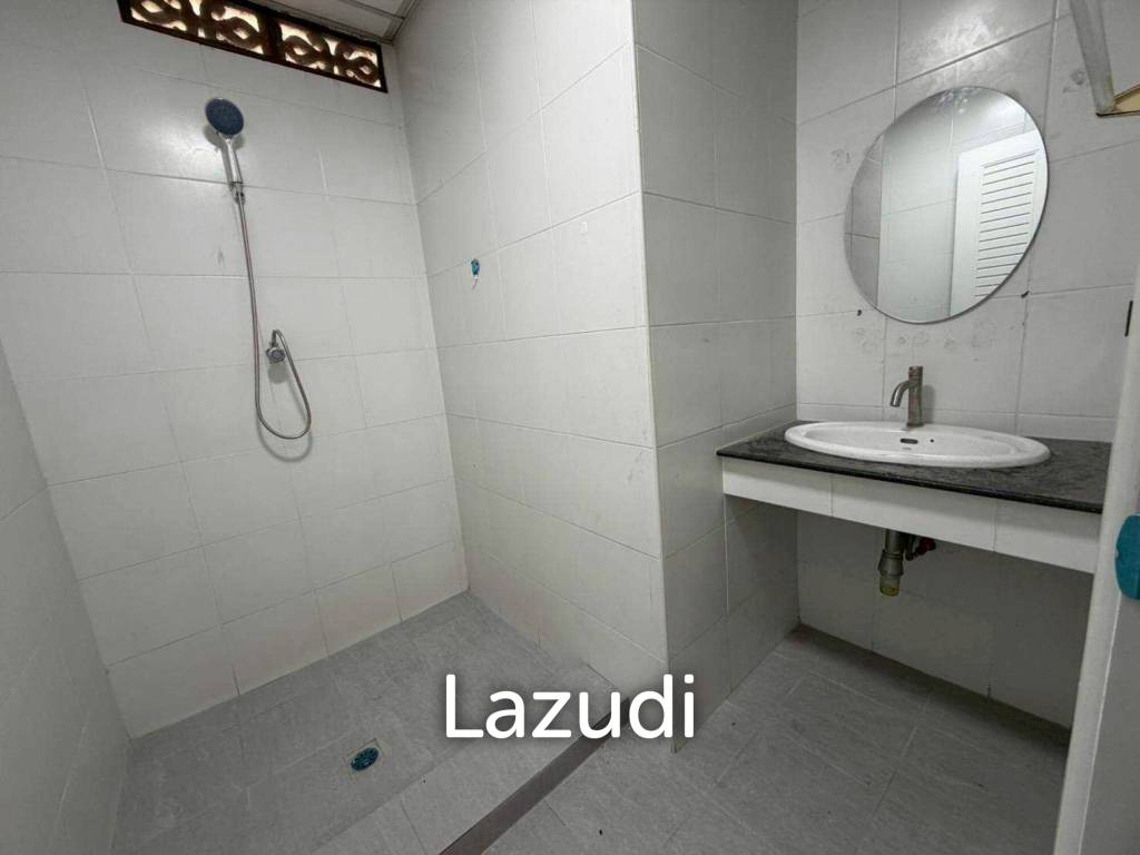 6 Bedroom 7 Bathroom 450 SQ.M. House With 1 Rai Land