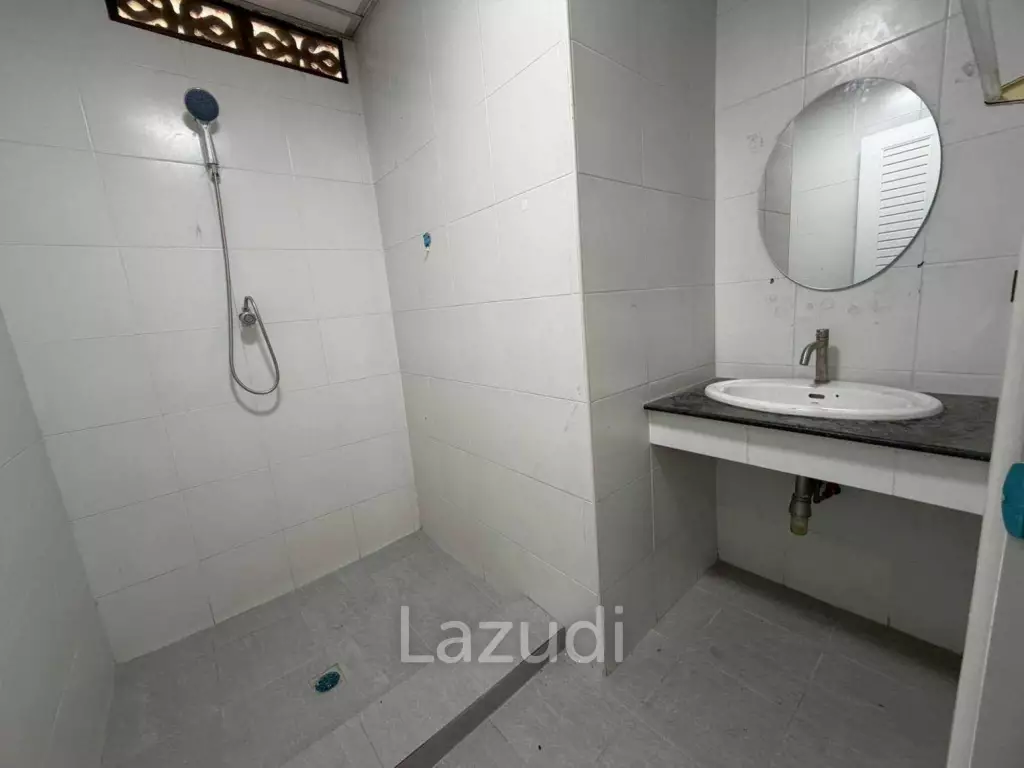 6 Bedroom 7 Bathroom 450 SQ.M. House With 1 Rai Land