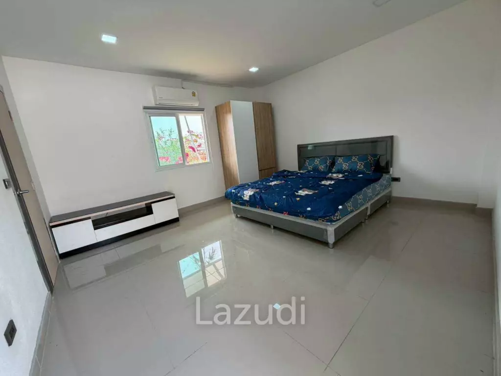 6 Bedroom 7 Bathroom 450 SQ.M. House With 1 Rai Land