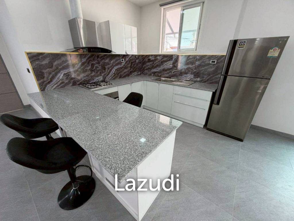 6 Bedroom 7 Bathroom 450 SQ.M. House With 1 Rai Land