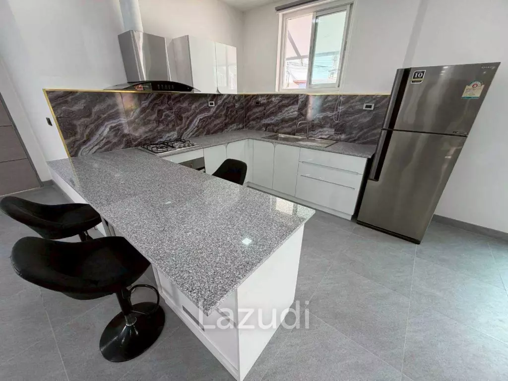 6 Bedroom 7 Bathroom 450 SQ.M. House With 1 Rai Land