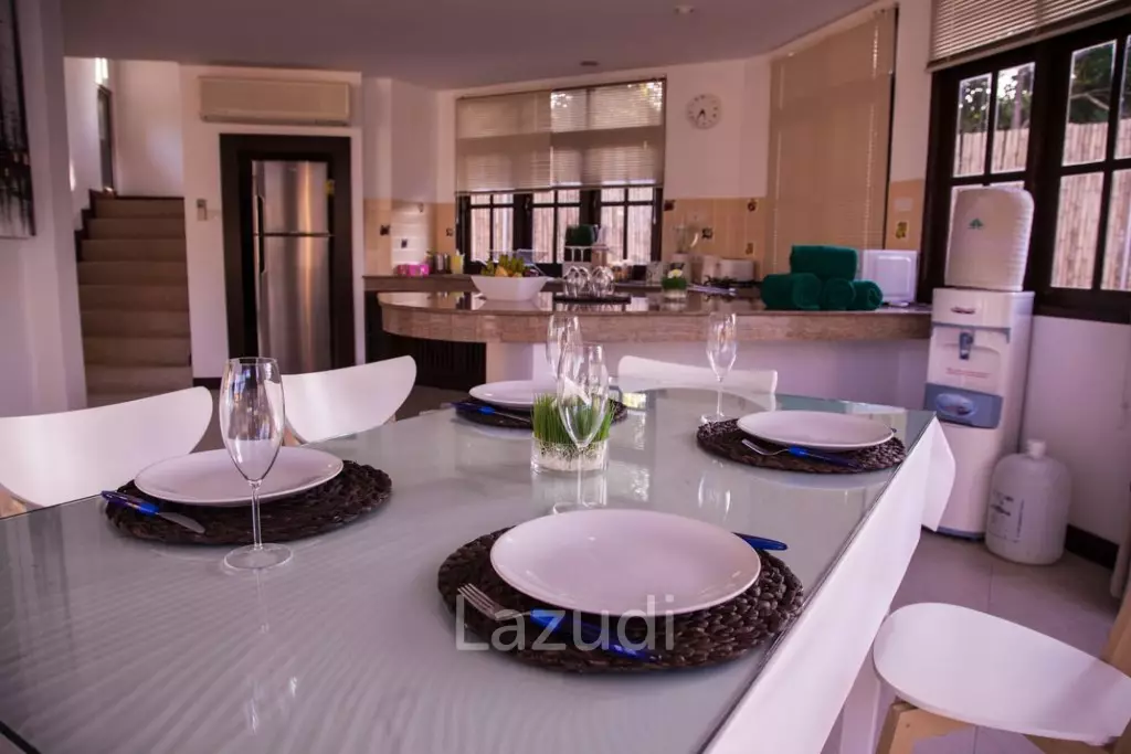 Stunning Pool Villa In The Heart Of Aonang!