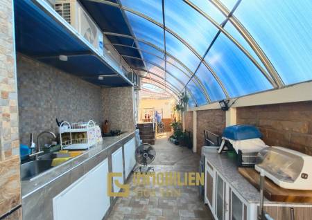 Stilvoller Innenausbau / 150 qm Wohnfläche / 3 Schlafzimmer + 2 Bäder