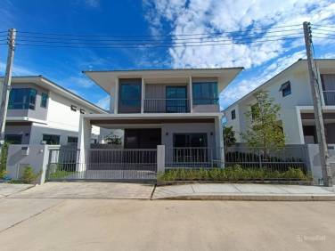 2-Storey 4-Bedroom House for Sale and Rent in Koh Kaew