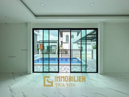 privater Pool / 3 Schlafzimmer + 3 Bäder / Dachterrasse