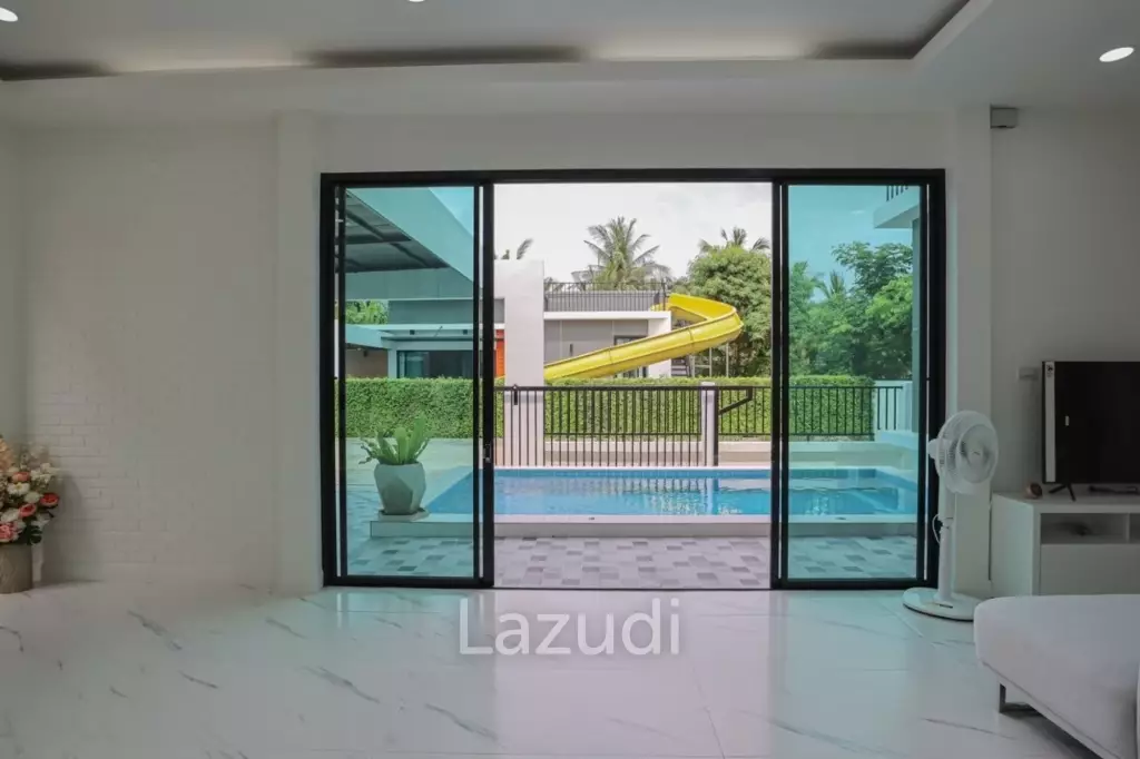 Modern 200 sqm Pool Villa in Hin Lek Fai Hua Hin