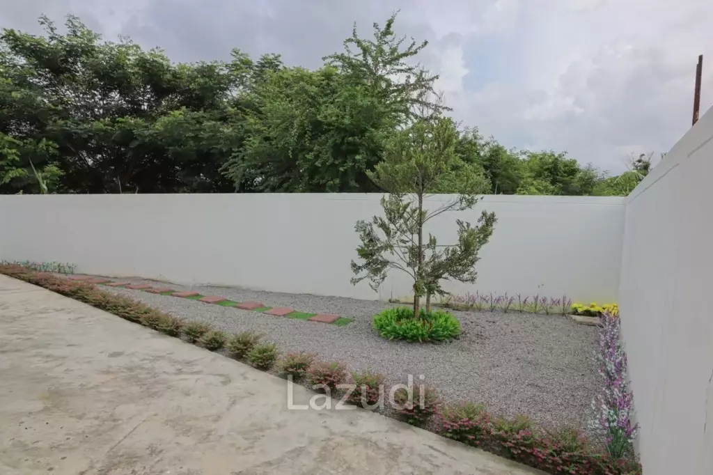 Modern 200 sqm Pool Villa in Hin Lek Fai Hua Hin