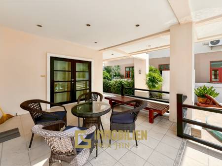 337 qm Wohnfläche / privater Pool / 438 qm Grundstück