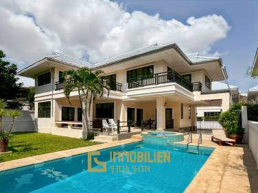 337 qm Wohnfläche / privater Pool / 438 qm Grundstück