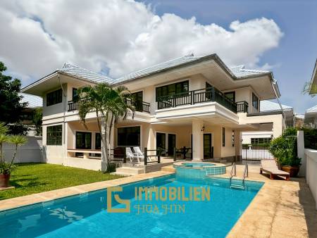 337 qm Wohnfläche / privater Pool / 438 qm Grundstück