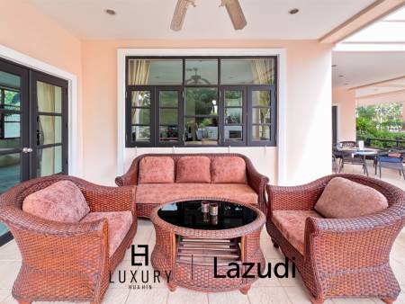 438 平方米 4 床 4 洗澡 别墅 对于 销售