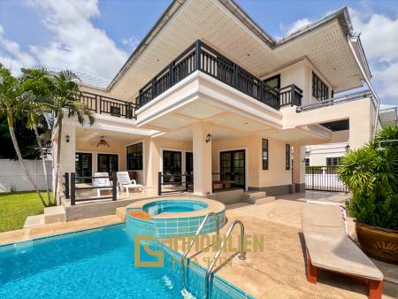 337 qm Wohnfläche / privater Pool / 438 qm Grundstück