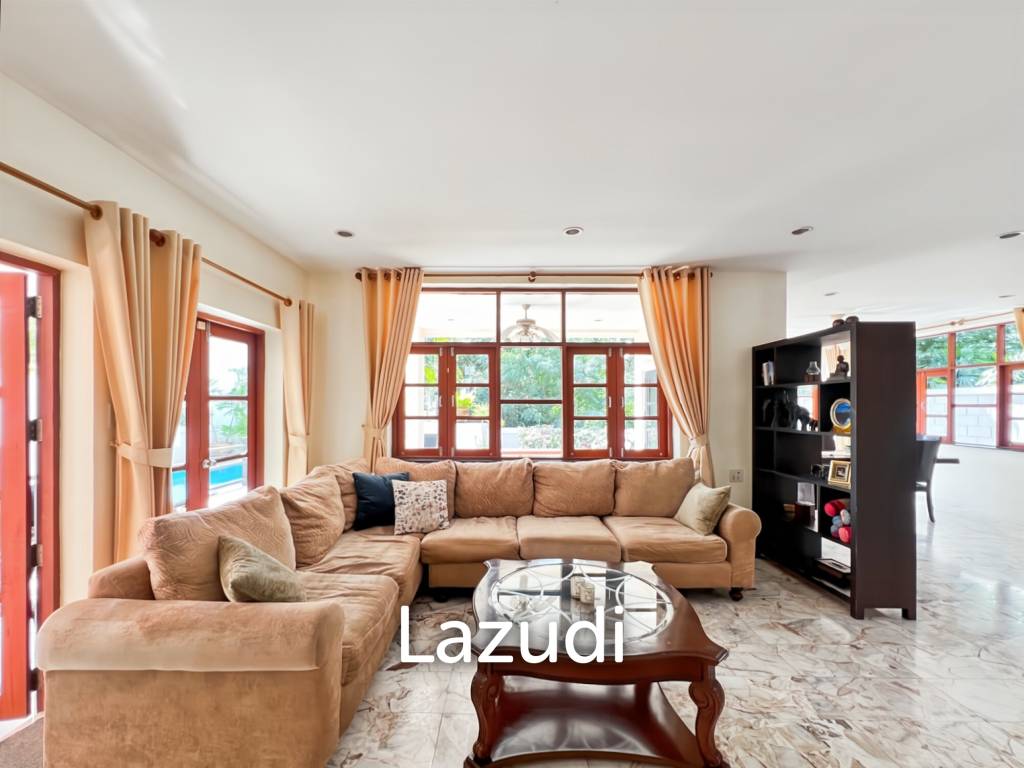 2-Storey Villa with 4 Bedroom and Private Pool in Hua Hin Grand Hills Soi 88