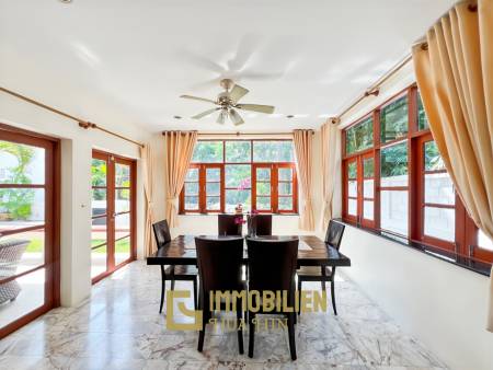 337 qm Wohnfläche / privater Pool / 438 qm Grundstück