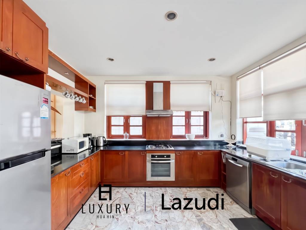 438 平方米 4 床 4 洗澡 别墅 对于 销售