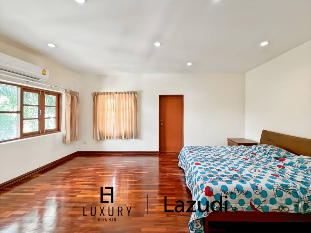 438 平方米 4 床 4 洗澡 别墅 对于 销售