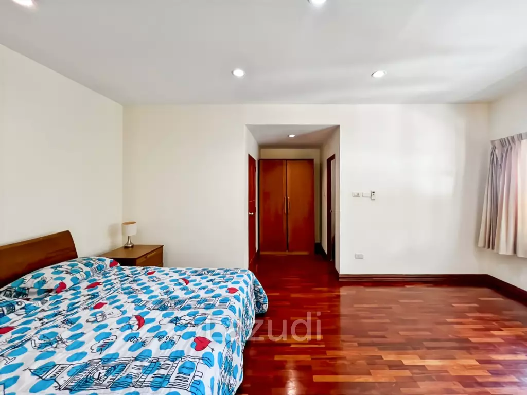 2-Storey Villa with 4 Bedroom and Private Pool in Hua Hin Grand Hills Soi 88