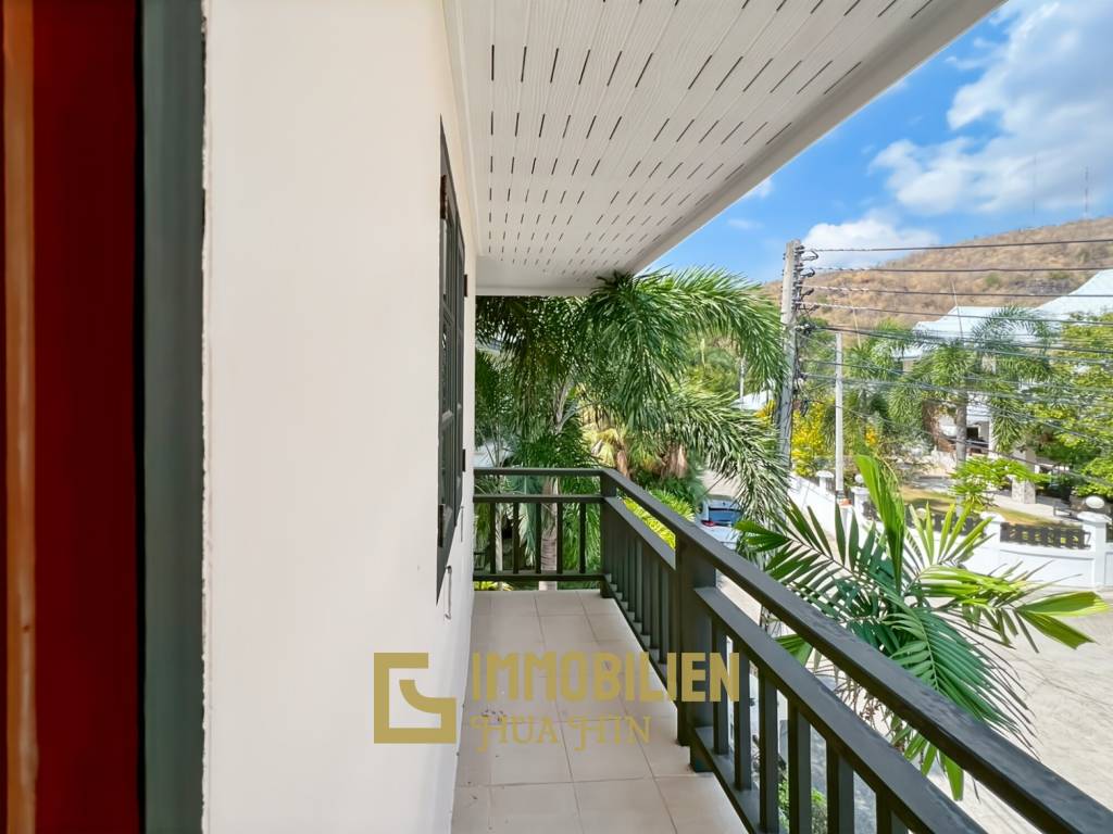 337 qm Wohnfläche / privater Pool / 438 qm Grundstück