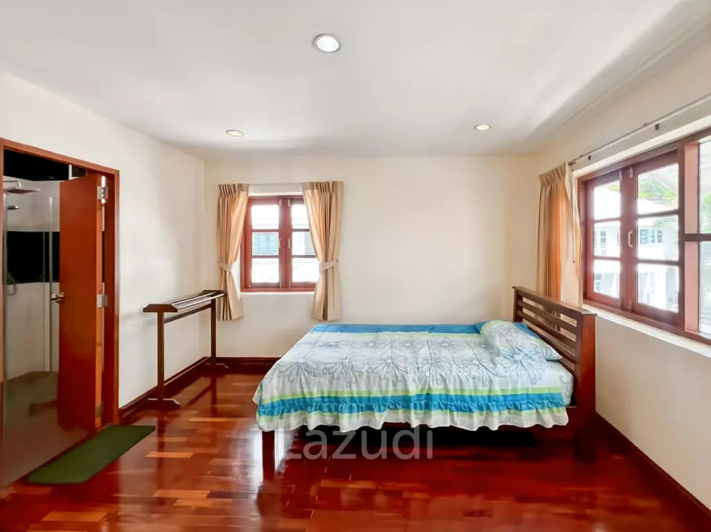 2-Storey Villa with 4 Bedroom and Private Pool in Hua Hin Grand Hills Soi 88