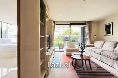 68 sqm modern 2 bedroom condo at SOCIO Reference 61 Khlong Tan Nuea Bangkok