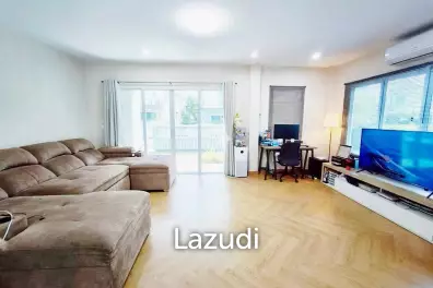 3 Beds 5 Baths 150 SQ.M. Lake Valley Borwin