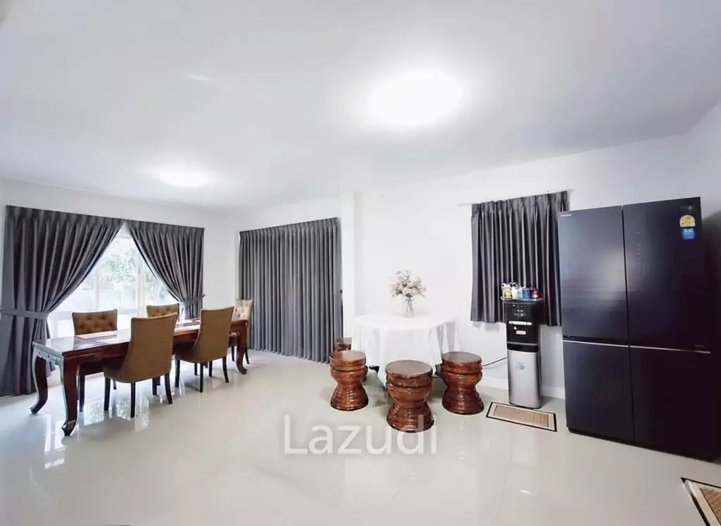 3 Beds 5 Baths 150 SQ.M. Lake Valley Borwin