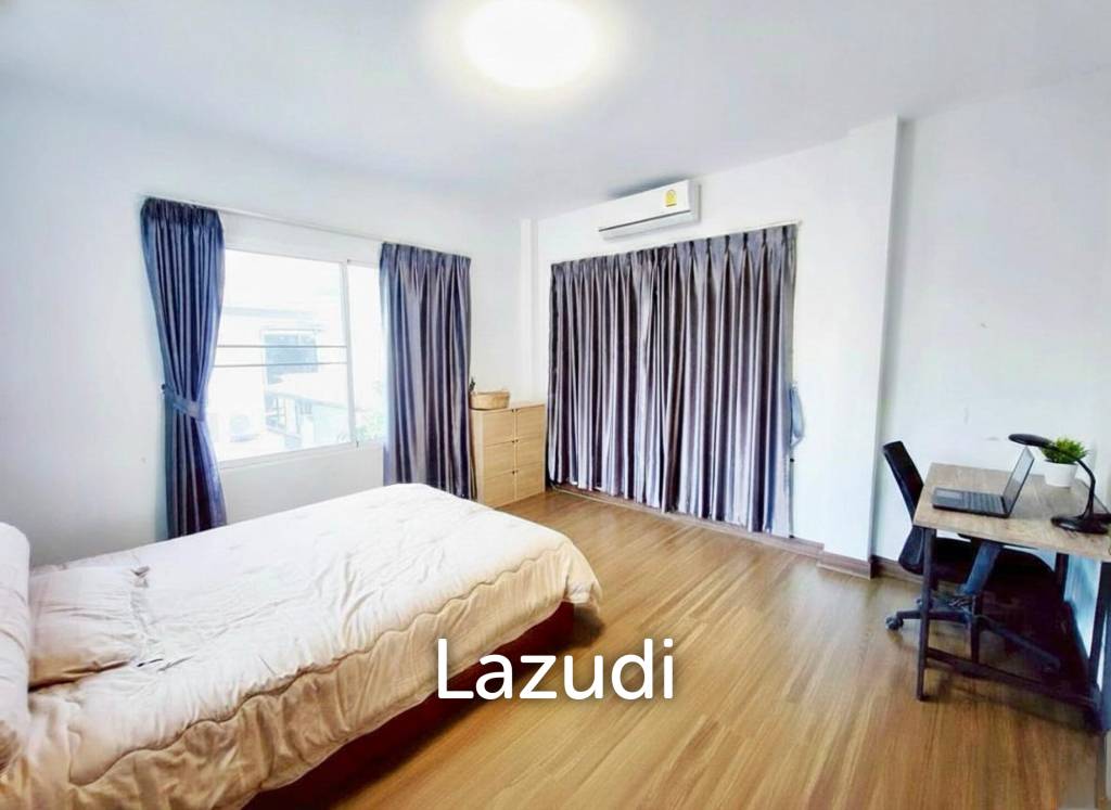 3 Beds 5 Baths 150 SQ.M. Lake Valley Borwin