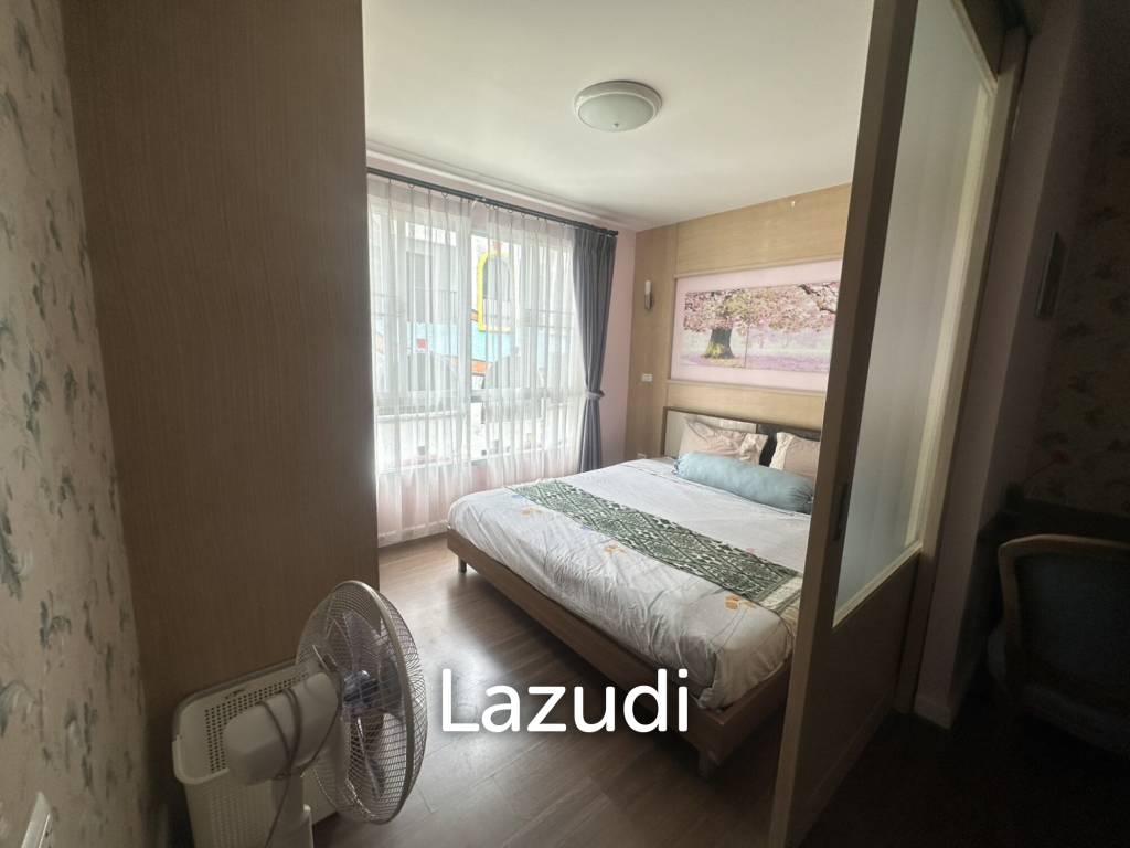I-M Em Hua Hin: Convenient Beachside Location